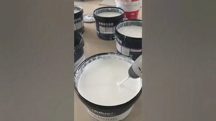 ИЗНОСОСТОЙКАЯ МАТОВАЯ КРАСКА ДЛЯ СТЕН ДЕЛЮКС ДАЙМОНД МАТ (DULUX DIAMOND MATT)